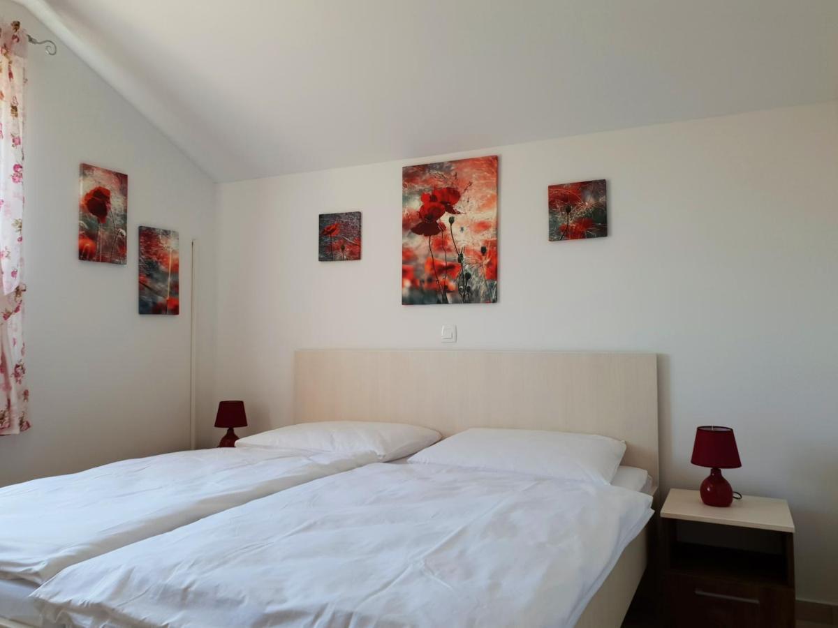 Apartments For Families With Children Silo, Krk - 18685 Екстер'єр фото
